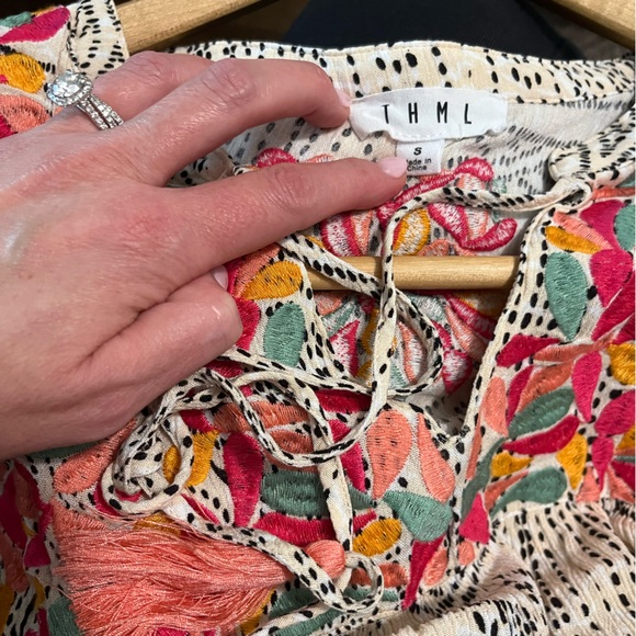 THML Floral Boho Flutter Tassel Tie Top. Size Small. - Picture 3 of 3